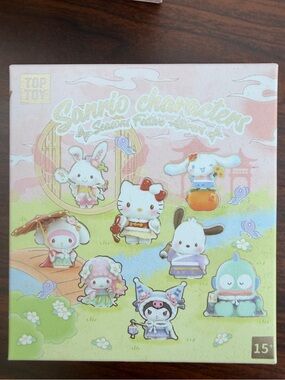 TOP TOY Sanrio Characters Seasons Festive Attire Series Blind Box